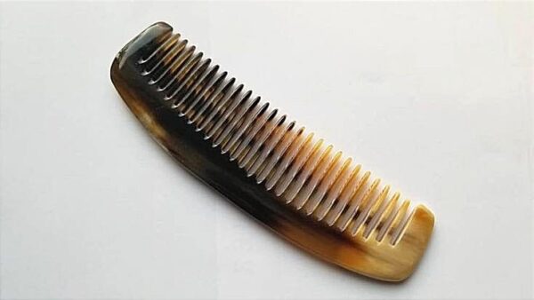 Horn Comb